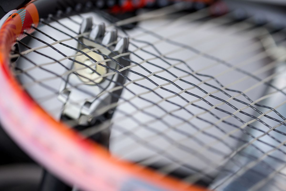 squash racket restringing