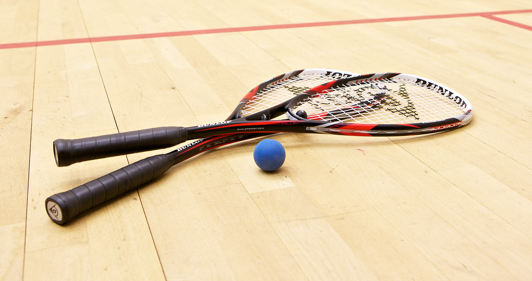 how to choose a squash racket